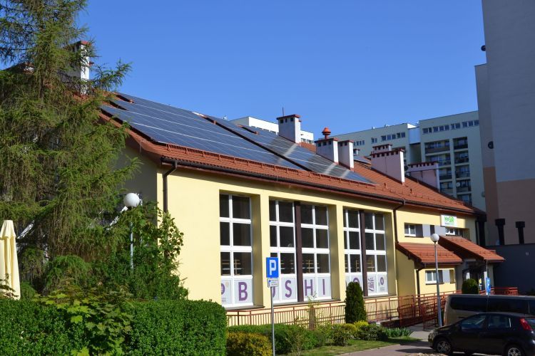 Na dachach przedszkoli pojawi się fotowoltaika. Wyprodukują ok. 140 tys. kWh na rok, MOSiR Rybnik