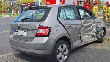 Wypadek na skrzyżowaniu w Rybniku. Policja sprawdza monitoring