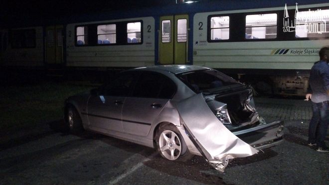 To prawdziwy cud: samochód wjechał pod pociąg, nikomu nic się nie stało!, Leszek Czartoszewski
