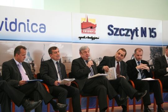 Szczyt N15: receptą na kryzys inwestycje, K. Sitek, źródło: www.rybnik.pl
